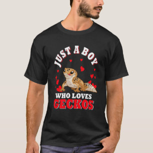 Camiseta Apenas Um Menino Que Ama Corações De Dia de os nam