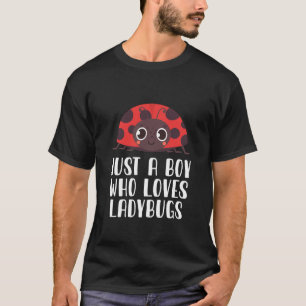 Camiseta Apenas Um Menino Que Ama Damybugs