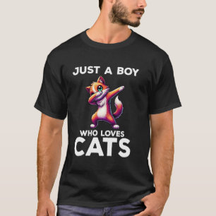 Camiseta Apenas um menino que ama gatos, gato fofo fazendo