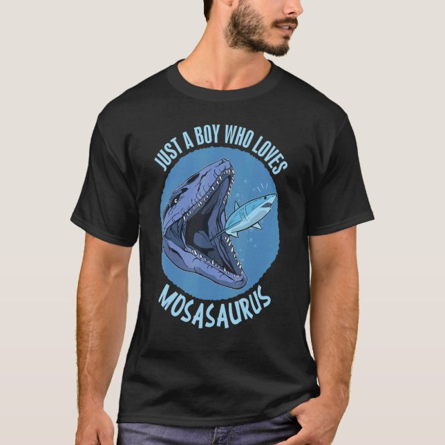 Camiseta Apenas Um Menino Que Ama Mosassaurus Dinossaur Din (Frente)