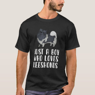 Camiseta Apenas Um Menino Que Ama Os Keeshonds