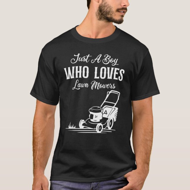 Camiseta Apenas Um Menino Que Ama Os Poderes Do Lado (Frente)