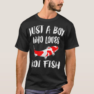 Camiseta Apenas Um Menino Que Ama Peixe Koi