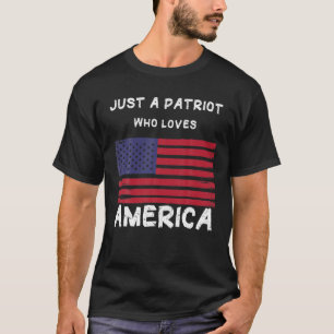 Camiseta Apenas Um Patriota Que Ama A América