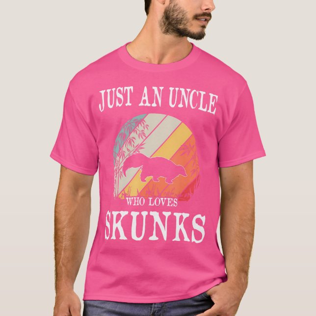 Camiseta Apenas Um Tio Que Ama O Skunks (Frente)