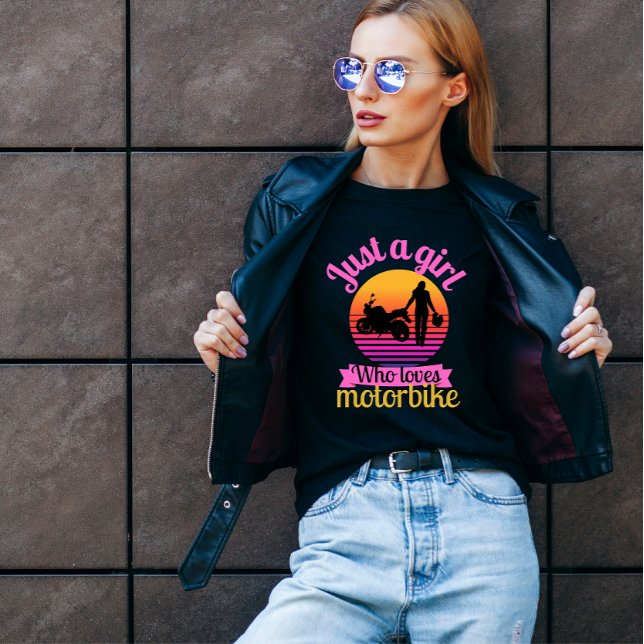 Camiseta Apenas uma garota que ama a moto (Criador carregado)