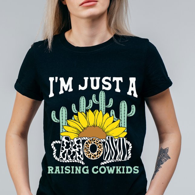 Camiseta Apenas Uma Mãe Criando Cowboys Dia de as mães Ocid (Criador carregado)