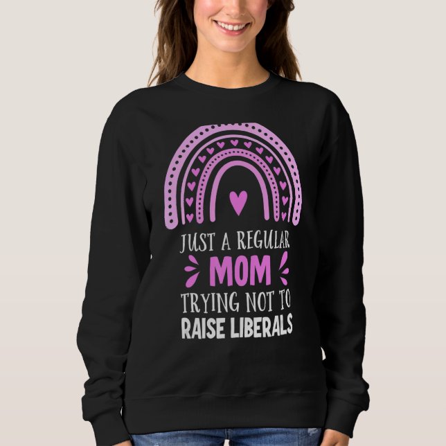 Camiseta Apenas Uma Mãe Normal Tentando Não Levantar Libera (Frente)