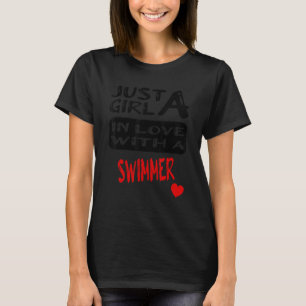 Camiseta Apenas Uma Menina Apaixonada Por Um Nadador 1