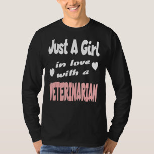 Camiseta Apenas Uma Menina Apaixonada Por Um Veterinário 1