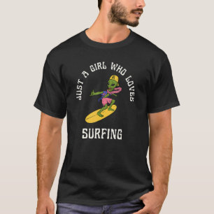 Camiseta Apenas Uma Menina Que Adora Alienígena De Surfe E 