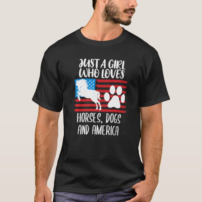 Camiseta Apenas Uma Menina Que Ama Cavalos Cães & Cão Améri (Frente)