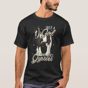 Camiseta Apenas Uma Menina Que Ama Ciganos Preto Pinto Ciga