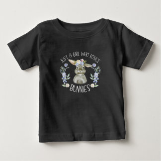 Camiseta Apenas Uma Menina Que Ama Coelhinhos