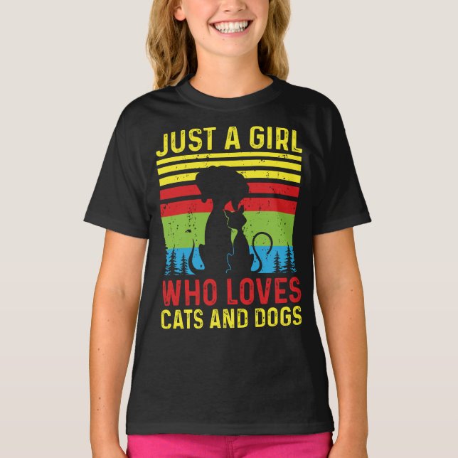 Camiseta Apenas Uma Menina Que Ama Gatos E Cães (Frente)