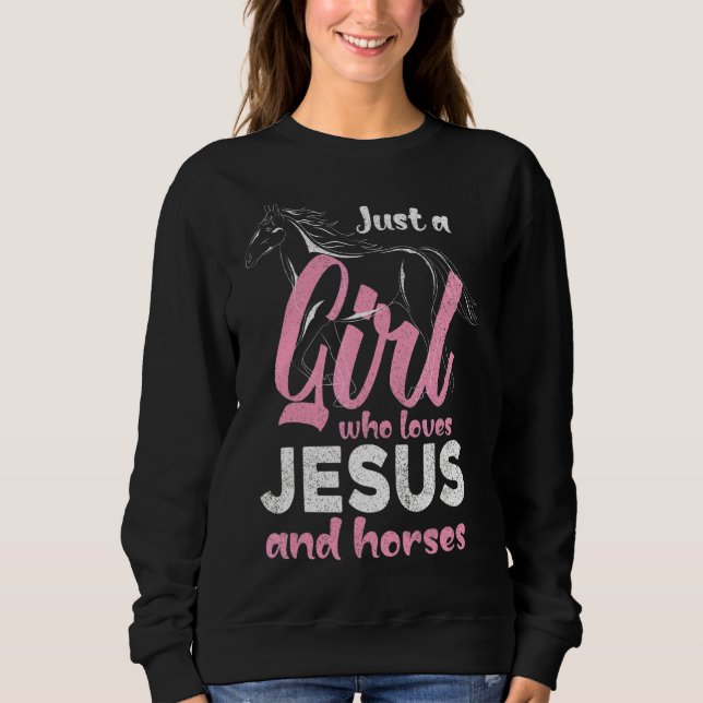 Camiseta Apenas Uma Menina Que Ama Jesus E Cavalos Cavalos (Frente)
