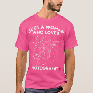 Camiseta Apenas Uma Mulher Que Ama Fotografia