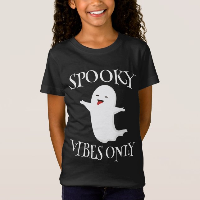Camiseta Apenas Vibes Spooky (Frente)