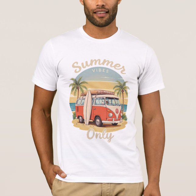 Camiseta Apenas Víblias de Verão - Cena de Van Beach Retro (Frente)
