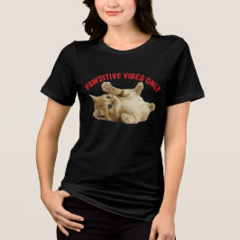 Camiseta Apenas Víblias Pawsitivas - Tabby Cat T-Shi - Lara