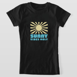 Camiseta Apenas Víblias Sunny - Gráfico de Sol Retroativo N