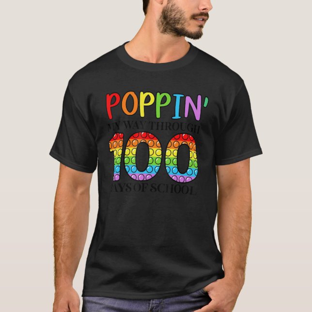 Camiseta Apertando Por 100 Dias De Professora Escolar (Frente)
