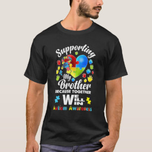 Camiseta Apoiando Meu Irmão Puzzle Mês de Conscientização d