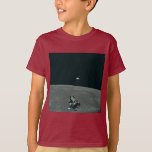 Camiseta Apollo Lunar Lander e Earthrise sobre Lua