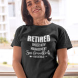 Camiseta Aposentado Consulte Grand-Kids para obter detalhes<br><div class="desc">Este design foi criado através da arte digital. Você pode mudar o estilo desta camisa escolhendo Mais > sob a opção de estilo. Ele pode ser personalizado clicando no botão personalizar e alterando a cor, adicionando um nome, iniciais ou suas palavras favoritas. Entre em contato comigo em colorflowcreations@gmail.com se você...</div>