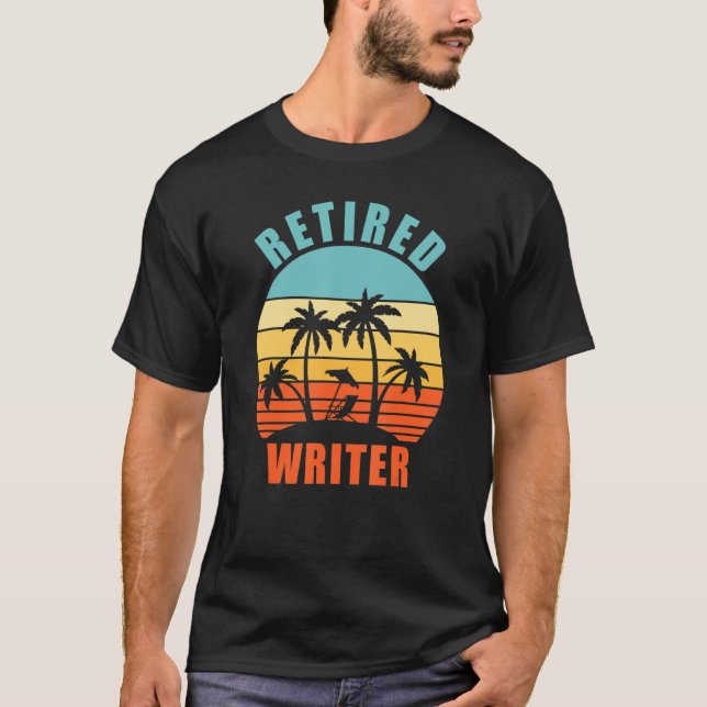 Camiseta Aposentado Escritor Engraçado Escrevendo Feliz Ref (Frente)