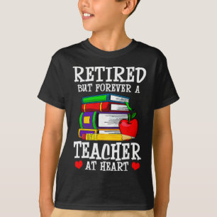 Camiseta Aposentado Mas Para Sempre Um Professor No Coração