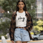Camiseta Apresentação | Moderna Na moda Urbana de tendência<br><div class="desc">Simples,  na moda,  trendy "slay" citações de arte urbanas em uma tipografia moderna minimalista de escrita manual em preto inspirada pela beleza,  incrível,  matando-a e o poder feminino!</div>