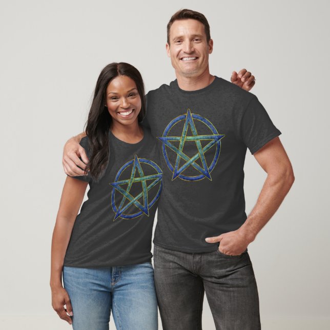 Camiseta Aquamarine Enchantagem: Um Pentagrama em Gem (Unissex)