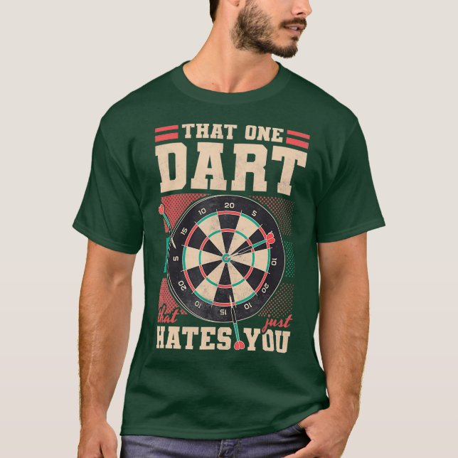 Camiseta Aquele Dart Que Te Odeia As Trevas (Frente)