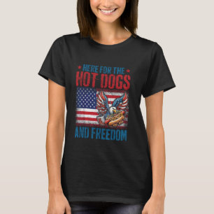 Camiseta Aqui Para Os Cachorros Quentes E Homens Da Liberda