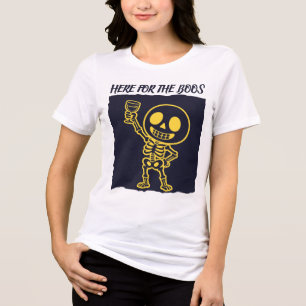 Camiseta Aqui pelos Boos Esqueleto Divertido Halloween