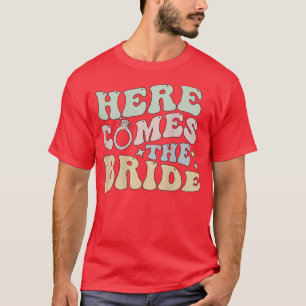 Camiseta Aqui Vem a Noiva Palavras nas Costas Noiva Roupas