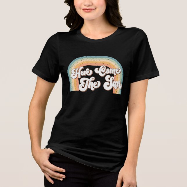 Camiseta Aqui vem o Sol (Frente)
