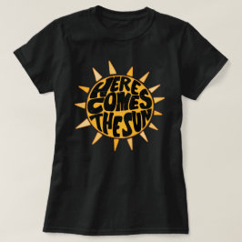 Camiseta Aqui vem o sol