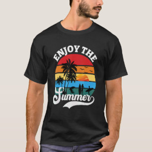 Camiseta Aqui Vem O Sol Arco-Íris Retroativo Vintage Aprove