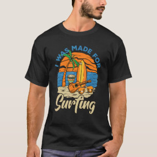 Camiseta Aqui Vem O Sol Que Fui Feito Para Surfar Verão B