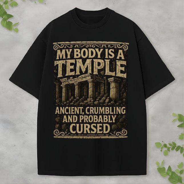 Camiseta Archaeology Humor Ancient and Cursed Temple Design (Criador carregado)
