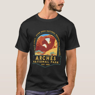 Camiseta Arches National Park Retro Delicate Arch Hike Ca