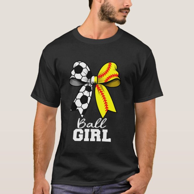 Camiseta Arco De Coquetel De Futebol Da Bola Moça De Softba (Frente)