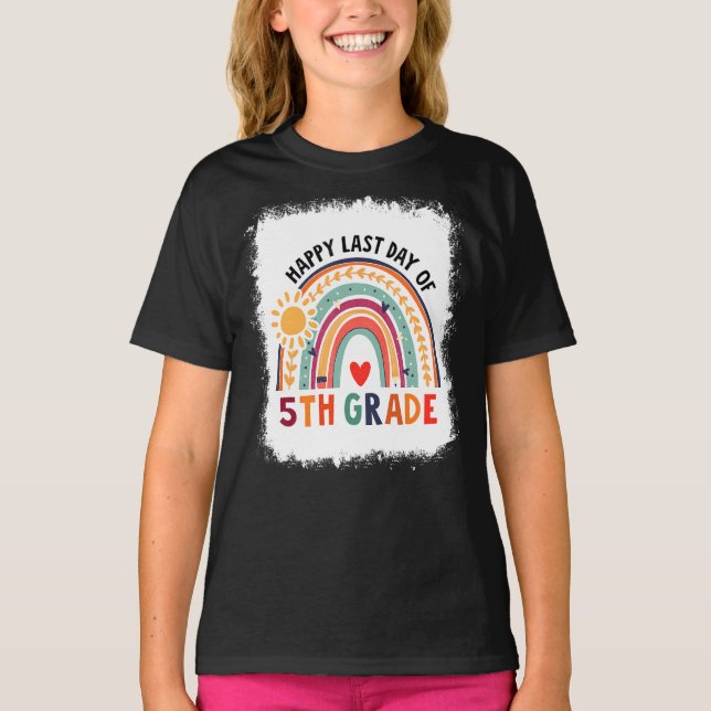 Camiseta Arco-Íris Branqueado Feliz Dia Passado de Ensino 5 (Frente)