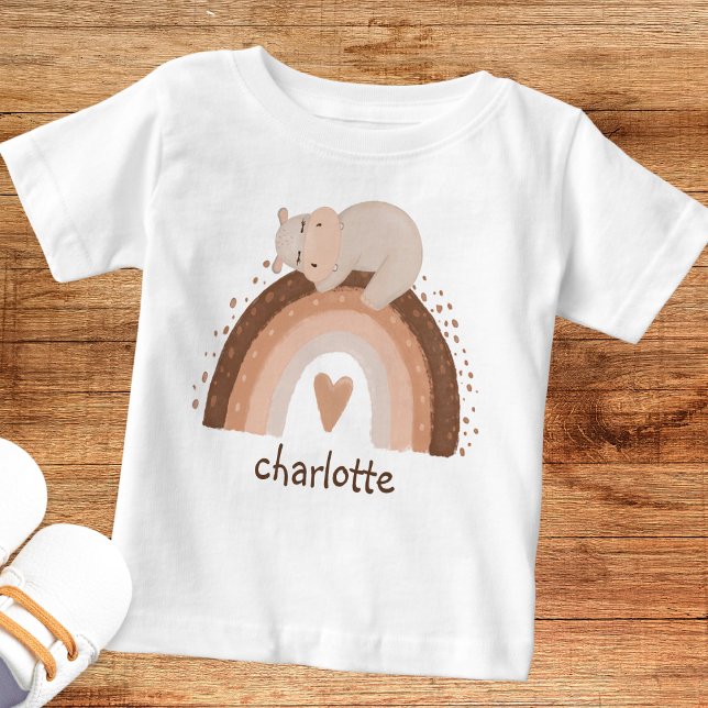 Camiseta Arco-Íris de Boho Bonito com Monograma Hippo Dormi (Criador carregado)