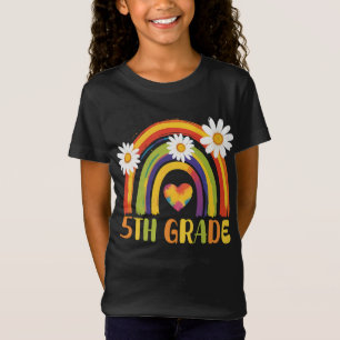 Camiseta Arco-íris do 5º ano de volta ao 5 escolar