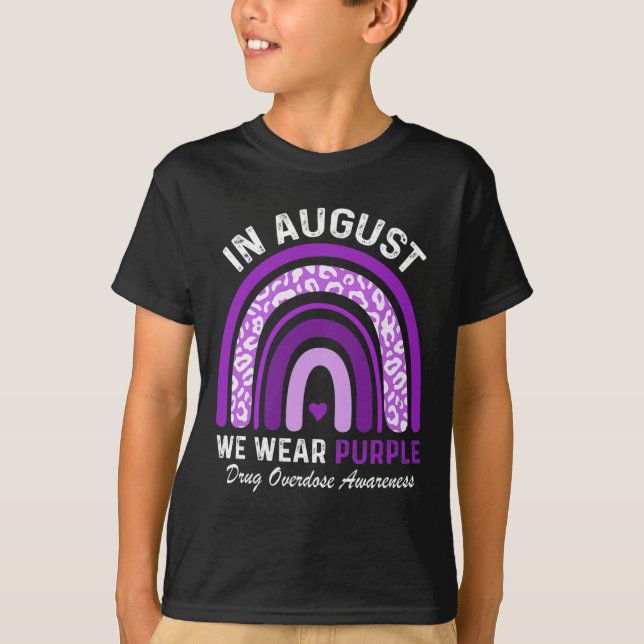 Camiseta Arco-Íris em agosto Vestimos overdose de drogas pú (Frente)