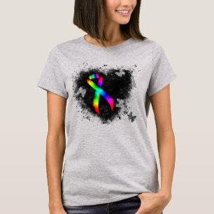 Camiseta Arco-Íris Sensibilização Friso Coração Grunge