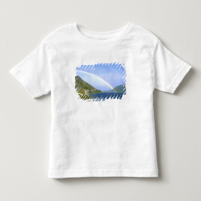 Camiseta Arco-íris sobre o lago Hawea, Ilha do Sul, Nova (Frente)